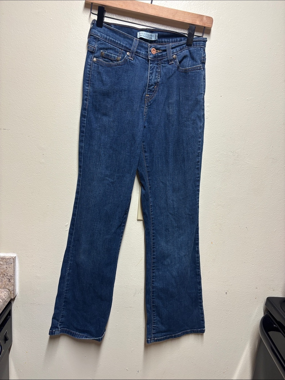 Levi's 512 Perfectly Slimming Bootcut Jeans size 4m Y2K